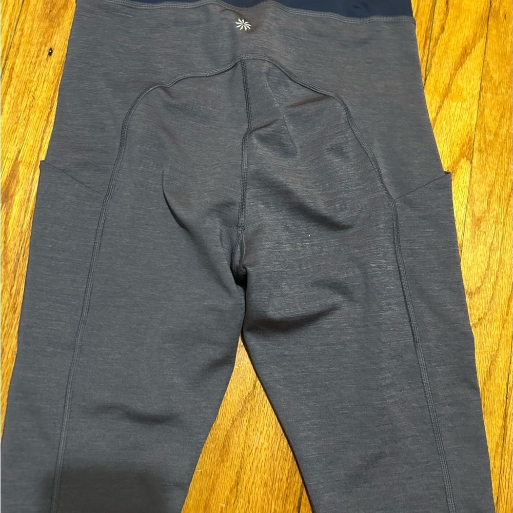 Athleta Ultimate Stash Pocket 7/8 Leggings Blue Activewear Size Medium - Picture 8 of 10